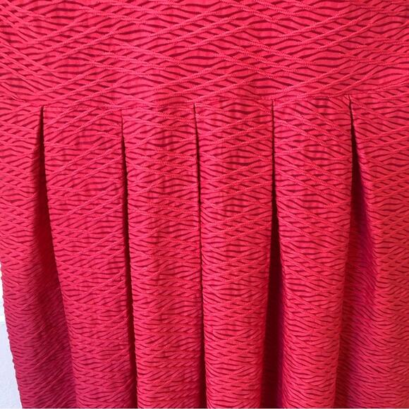 Guess Red Sleeveless A-Line Pleated Dress Women’s Size 6 Midi Minimalist Stretch - Picture 9 of 11